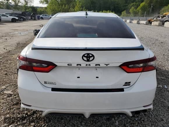 2021 Toyota Camry SE с VIN 4T1G11BK8MU026050, выставлен на аукционе Copart как лот 69176245 с пробегом 64 683 миль миль и Списание • Salvage title. История ставок и продаж доступна на DreamBid. Изображение 6.