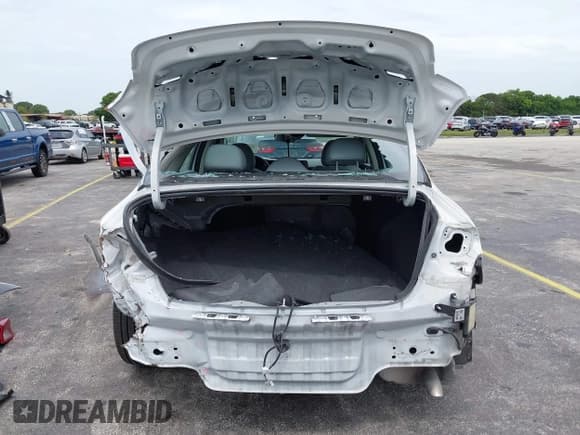 ✅ 2023 Kia K5 EX • VIN: 5XXG34J27PG222220 • Lot: 42647879. Wystawiony na IAAI z przebiegiem 31 256 mil. Bezpłatny archiwum sprzedaży aukcyjnych z USA i szczegółowy raport historii pojazdu na DreamBid. Zdjęcie 6.