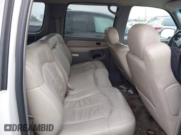 2000 Chevrolet Suburban LT с VIN 3GNFK16T7YG222237, выставлен на аукционе IAAI как лот 41613604 с пробегом 258 537 миль миль и . История ставок и продаж доступна на DreamBid. Изображение 8.