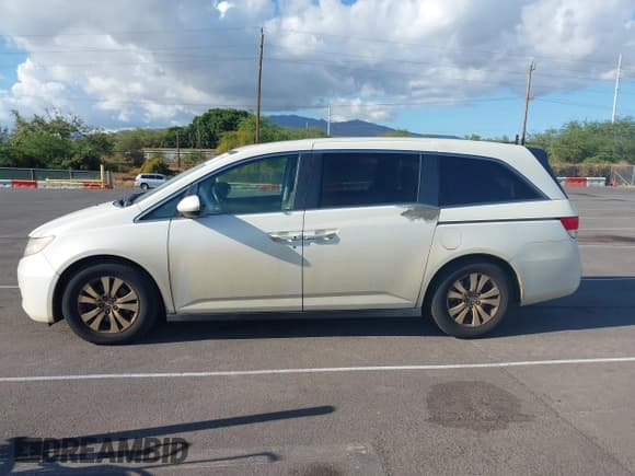 ✅ 2014 Honda Odyssey EX-L • VIN: 5FNRL5H67EB083570 • Лот: 43304088. Опубликован ранее на IAAI с пробегом 164 085 миль. Бесплатный доступ к архиву аукционных продаж из США и подробный отчёт об истории автомобиля на DreamBid. Изображение 14.