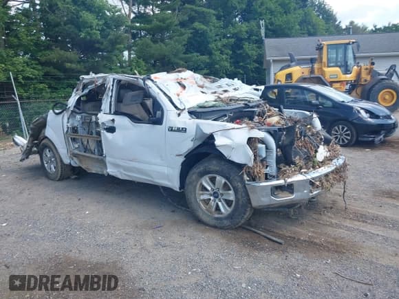 ✅ 2015 Ford F-150 XLT • VIN: 1FTEW1E86FFA81911 • Lot: 42621418. Listed on IAAI with Not provided. Free auction sales archive from the USA and detailed vehicle history report at DreamBid. Image 1.