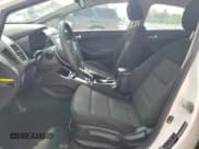 ✅ 2018 Kia Forte LX • VIN: 3KPFK4A71JE268829 • Лот: 84159885. Опубликован ранее на Copart с пробегом 150 708 миль. Бесплатный доступ к архиву аукционных продаж из США и подробный отчёт об истории автомобиля на DreamBid. Изображение 7.