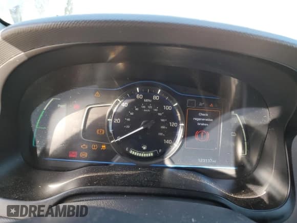 ✅ 2019 Hyundai Ioniq Blue • VIN: KMHC65LCXKU179735 • Лот: 70714204. Опубликован ранее на Copart с пробегом 123 137 миль. Бесплатный доступ к архиву аукционных продаж из США и подробный отчёт об истории автомобиля на DreamBid. Изображение 9.