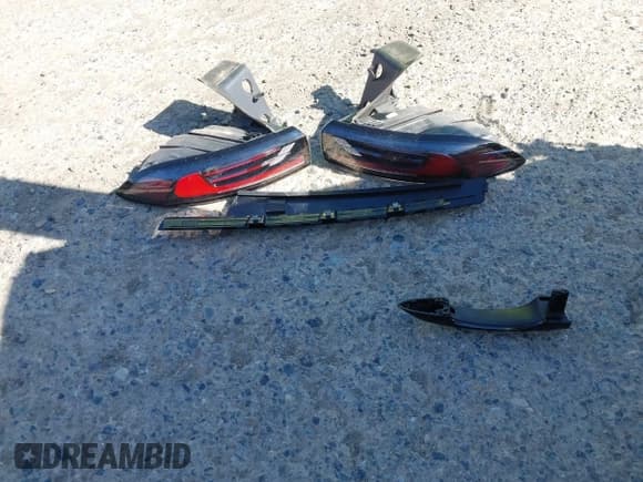 ✅ 2024 Dodge Hornet R/T • VIN: ZACPDFCW3R3A33899 • Lot: 43282731. Listed on IAAI with 31,815 mi. Free auction sales archive from the USA and detailed vehicle history report at DreamBid. Image 12.