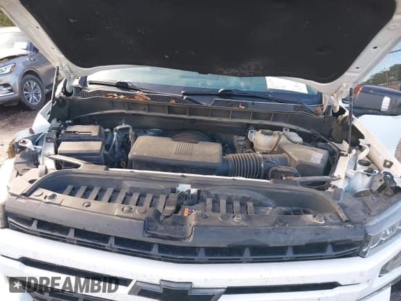 ✅ 2020 Chevrolet Silverado 1500 RST • VIN: 3GCUYEEL0LG438818 • Lot: 40846782. Wystawiony na IAAI z przebiegiem 108 018 mil. Bezpłatny archiwum sprzedaży aukcyjnych z USA i szczegółowy raport historii pojazdu na DreamBid. Zdjęcie 10.