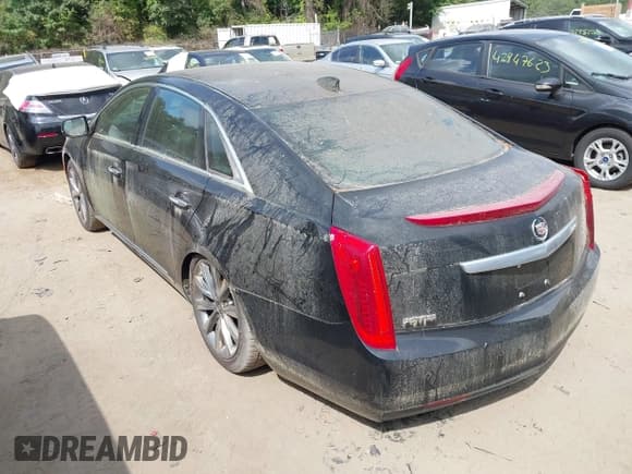 ✅ 2015 Cadillac XTS Livery • VIN: 2G61U5S32F9204216 • Лот: 42840047. Опубликован ранее на IAAI с пробегом 228 386 миль. Бесплатный доступ к архиву аукционных продаж из США и подробный отчёт об истории автомобиля на DreamBid. Изображение 3.