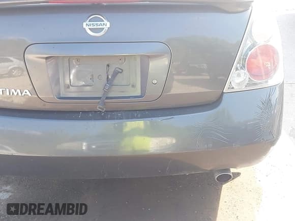 ✅ 2004 Nissan Altima SE • VIN: 1N4BL11D54C178309 • Lot: 43554521. Wystawiony na IAAI z przebiegiem 156 313 mil. Bezpłatny archiwum sprzedaży aukcyjnych z USA i szczegółowy raport historii pojazdu na DreamBid. Zdjęcie 6.