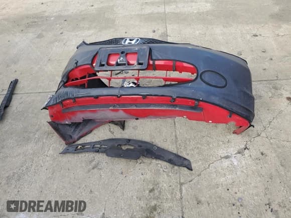 ✅ 2011 Honda Fit • VIN: JHMGE8G31BS000349 • Лот: 89577505. Опубликован ранее на Copart с пробегом 86 552 миль. Бесплатный доступ к архиву аукционных продаж из США и подробный отчёт об истории автомобиля на DreamBid. Изображение 12.