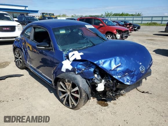 ✅ 2012 Volkswagen Beetle Turbo • VIN: 3VW467AT7CM639279 • Lot: 58723045. Listed on Copart with Not provided. Free auction sales archive from the USA and detailed vehicle history report at DreamBid. Image 4.