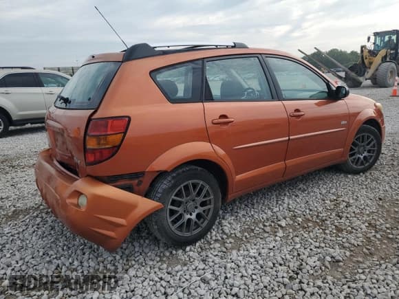✅ 2004 Pontiac Vibe • VIN: 5Y2SL62894Z415020 • Lot: 61056695. Wystawiony na Copart z przebiegiem 201 695 mil. Bezpłatny archiwum sprzedaży aukcyjnych z USA i szczegółowy raport historii pojazdu na DreamBid. Zdjęcie 3.