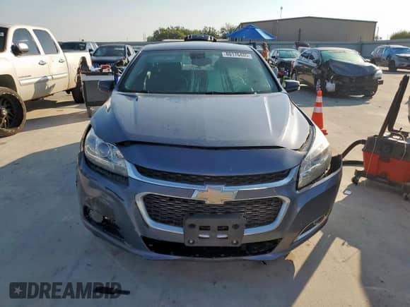 2015 Chevrolet Malibu LT z VIN 1G11D5SL3FF306489, wystawiony jako Copart lot #80176485 z przebiegiem Nie podano mil oraz Czysty tytuł • Clean title. Historia ofert i sprzedaży dostępna na DreamBid. Obrazek 5.