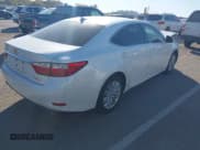 ✅ 2014 Lexus ES 330 • VIN: JTHBK1GG7E2084551 • Lot: 43627386. Wystawiony na IAAI z przebiegiem 197 110 mil. Bezpłatny archiwum sprzedaży aukcyjnych z USA i szczegółowy raport historii pojazdu na DreamBid. Zdjęcie 4.