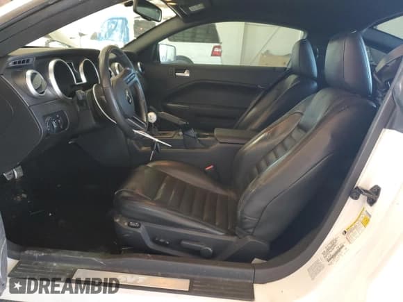 ✅ 2008 Ford Mustang Shelby GT500 • VIN: 1ZVHT88S785112286 • Lot: 46665065. Listed on Copart with 88,614 mi. Free auction sales archive from the USA and detailed vehicle history report at DreamBid. Image 7.