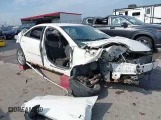 ✅ 2006 Pontiac G6 6-Cyl • VIN: 1G2ZG558864118771 • Lot: 42962733. Wystawiony na IAAI z przebiegiem 232 309 mil. Bezpłatny archiwum sprzedaży aukcyjnych z USA i szczegółowy raport historii pojazdu na DreamBid. Zdjęcie 1.