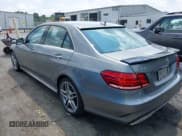 ✅ 2015 Mercedes-Benz E 350 Luxury • VIN: WDDHF8JB2FB157984 • Lot: 42491313. Wystawiony na IAAI z przebiegiem 125 348 mil. Bezpłatny archiwum sprzedaży aukcyjnych z USA i szczegółowy raport historii pojazdu na DreamBid. Zdjęcie 3.