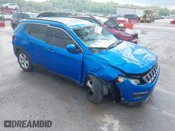 ✅ 2020 Jeep Compass Latitude • VIN: 3C4NJCBB9LT236642 • Lot: 42113938. Listed on IAAI with Not provided. Free auction sales archive from the USA and detailed vehicle history report at DreamBid. Image 1.