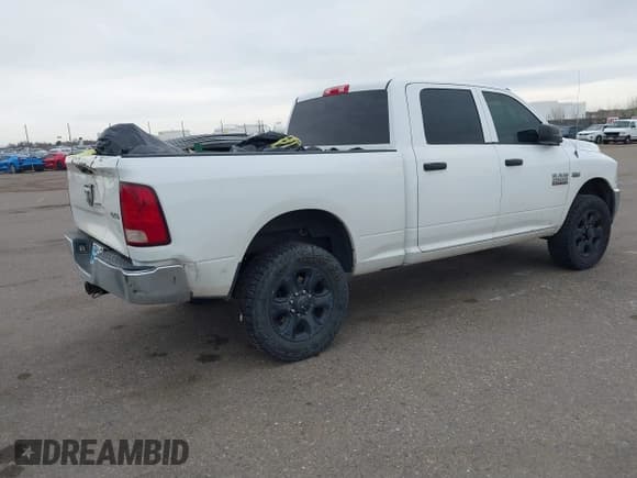 ✅ 2013 Ram 2500 Tradesman • VIN: 3C6TR5CT9DG525685 • Lot: 41851558. Listed on IAAI with 190,972 mi. Free auction sales archive from the USA and detailed vehicle history report at DreamBid. Image 4.