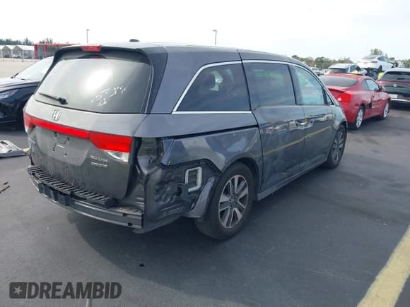 ✅ 2015 Honda Odyssey Touring Elite • VIN: 5FNRL5H90FB085379 • Lot: 43815866. Wystawiony na IAAI z przebiegiem 146 049 mil. Bezpłatny archiwum sprzedaży aukcyjnych z USA i szczegółowy raport historii pojazdu na DreamBid. Zdjęcie 4.