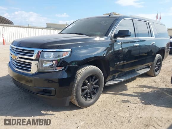 ✅ 2020 Chevrolet Suburban LT • VIN: 1GNSCHKC4LR154126 • Lot: 42983785. Wystawiony na IAAI z przebiegiem 190 770 mil. Bezpłatny archiwum sprzedaży aukcyjnych z USA i szczegółowy raport historii pojazdu na DreamBid. Zdjęcie 17.