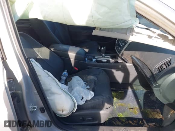 ✅ 2017 Nissan Altima SV • VIN: 1N4AL3AP9HC242164 • Lot: 43356561. Listed on IAAI with 43,420 mi. Free auction sales archive from the USA and detailed vehicle history report at DreamBid. Image 5.