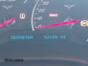 ✅ 2011 Chevrolet Corvette • VIN: 1G1YR2DW0B5106563 • Lot: 42957761. Wystawiony na IAAI z przebiegiem 52 185 mil. Bezpłatny archiwum sprzedaży aukcyjnych z USA i szczegółowy raport historii pojazdu na DreamBid. Zdjęcie 15.