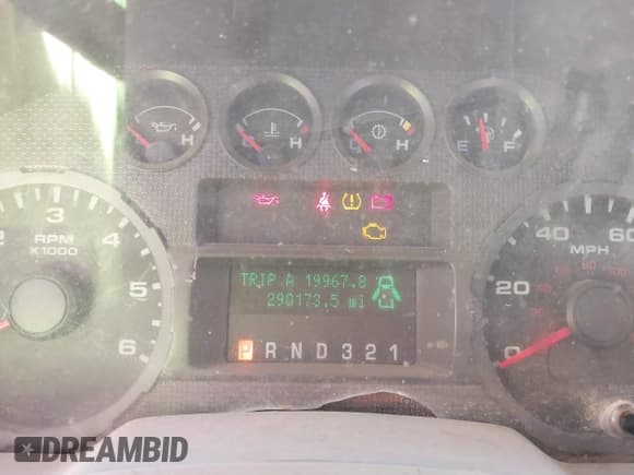 ✅ 2010 Ford F-250 XL • VIN: 1FTSW2B57AEB10561 • Лот: 41507930. Опубликован ранее на IAAI с пробегом 290 173 миль. Бесплатный доступ к архиву аукционных продаж из США и подробный отчёт об истории автомобиля на DreamBid. Изображение 7.