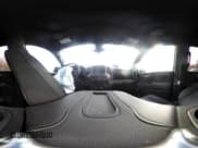 ✅ 2021 Chevrolet Silverado 1500 High Country • VIN: 1GCUYHET0MZ353142 • Lot: 40707765. Wystawiony na IAAI z przebiegiem 20 765 mil. Bezpłatny archiwum sprzedaży aukcyjnych z USA i szczegółowy raport historii pojazdu na DreamBid. Zdjęcie 18.