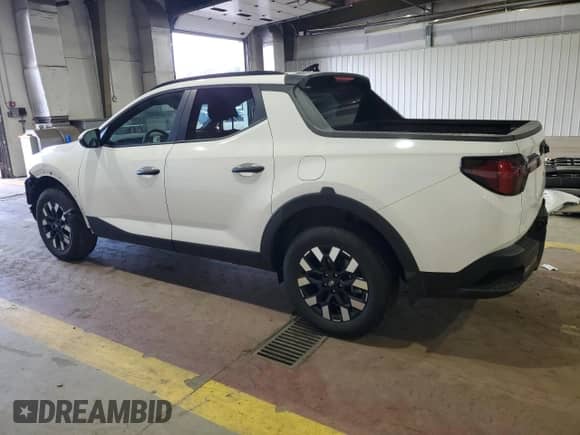 2025 Hyundai Santa Cruz SEL with VIN 5NTJBDDE4SH138577, listed as a Copart auction lot 62282345 with 7,487 mi miles and Salvage title. Bid and sale history available at DreamBid. Image 2.