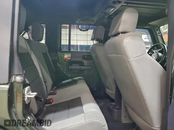 ✅ 2008 Jeep Wrangler Unlimited X • VIN: 1J4GA39138L562892 • Lot: 93831045. Listed on Copart with 146,044 mi. Free auction sales archive from the USA and detailed vehicle history report at DreamBid. Image 11.