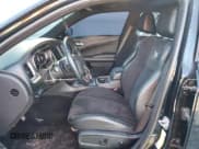 ✅ 2019 Dodge Charger Scat Pack • VIN: 2C3CDXGJ1KH530683 • Lot: 89889355. Wystawiony na Copart z przebiegiem 73 593 mil. Bezpłatny archiwum sprzedaży aukcyjnych z USA i szczegółowy raport historii pojazdu na DreamBid. Zdjęcie 7.