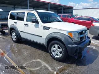 ✅ 2007 Dodge Nitro SXT • VIN: 1D8GT28K77W606220 • Lot: 42980667. Wystawiony na IAAI z przebiegiem 223 152 mil. Bezpłatny archiwum sprzedaży aukcyjnych z USA i szczegółowy raport historii pojazdu na DreamBid. Zdjęcie 1.