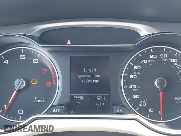 ✅ 2015 Audi allroad A4 Premium Plus • VIN: WA1UFAFL7FA112153 • Лот: 42598704. Опубликован ранее на IAAI с пробегом 55 998 миль. Бесплатный доступ к архиву аукционных продаж из США и подробный отчёт об истории автомобиля на DreamBid. Изображение 15.