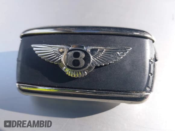 ✅ 2013 Bentley Mulsanne • VIN: SCBBB7ZH2DC018477 • Lot: 41707037. Wystawiony na IAAI z przebiegiem 44 582 mil. Bezpłatny archiwum sprzedaży aukcyjnych z USA i szczegółowy raport historii pojazdu na DreamBid. Zdjęcie 11.