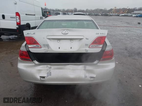 ✅ 2005 Lexus ES 350 • VIN: JTHBA30G855128015 • Lot: 43699799. Wystawiony na IAAI z przebiegiem 177 913 mil. Bezpłatny archiwum sprzedaży aukcyjnych z USA i szczegółowy raport historii pojazdu na DreamBid. Zdjęcie 16.