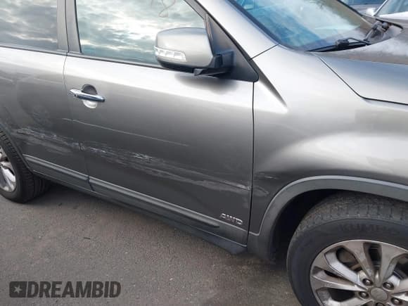 ✅ 2014 Kia Sorento EX • VIN: 5XYKUDA77EG524120 • Lot: 43898218. Listed on IAAI with 110,122 mi. Free auction sales archive from the USA and detailed vehicle history report at DreamBid. Image 6.