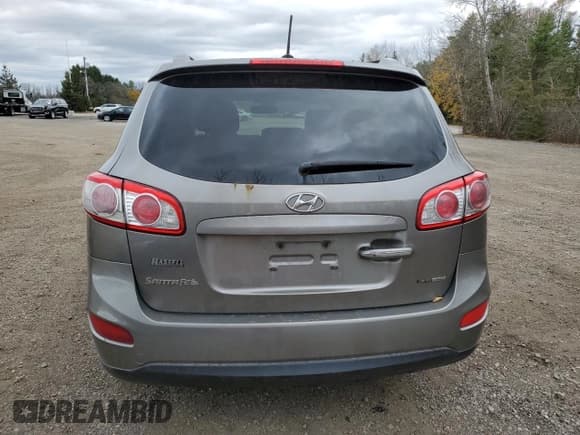✅ 2012 Hyundai Santa Fe Limited • VIN: 5XYZHDAG6CG149305 • Lot: 79016974. Listed on Copart with 268,224 mi. Free auction sales archive from the USA and detailed vehicle history report at DreamBid. Image 6.