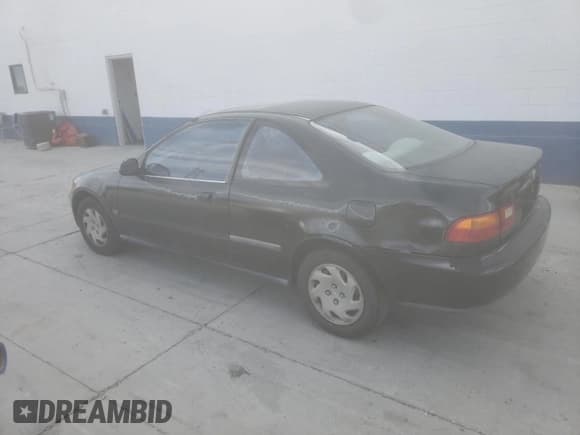 ✅ 1995 Honda Civic • VIN: 2HGEJ1125SH555826 • Лот: 77275744. Опубликован ранее на Copart с пробегом 220 432 миль. Бесплатный доступ к архиву аукционных продаж из США и подробный отчёт об истории автомобиля на DreamBid. Изображение 2.