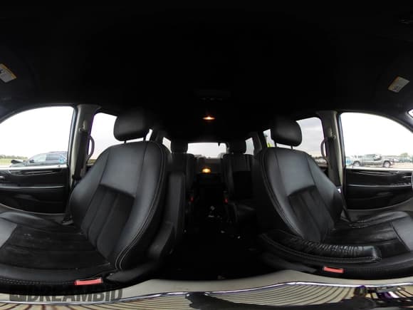 ✅ 2018 Dodge Grand Caravan SXT • VIN: 2C4RDGCG1JR360138 • Lot: 43267151. Listed on IAAI with 169,249 mi. Free auction sales archive from the USA and detailed vehicle history report at DreamBid. Image 19.