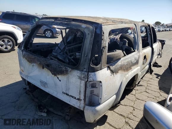 ✅ 2004 Chevrolet Suburban Z71 • VIN: 3GNFK16Z74G157145 • Лот: 67691234. Опубликован ранее на Copart с пробегом Не указан. Бесплатный доступ к архиву аукционных продаж из США и подробный отчёт об истории автомобиля на DreamBid. Изображение 3.