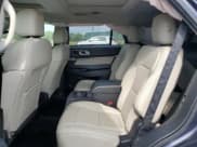 ✅ 2017 Ford Explorer Platinum • VIN: 1FM5K8HT8HGD79728 • Lot: 54225335. Wystawiony na Copart z przebiegiem 108 409 mil. Bezpłatny archiwum sprzedaży aukcyjnych z USA i szczegółowy raport historii pojazdu na DreamBid. Zdjęcie 11.