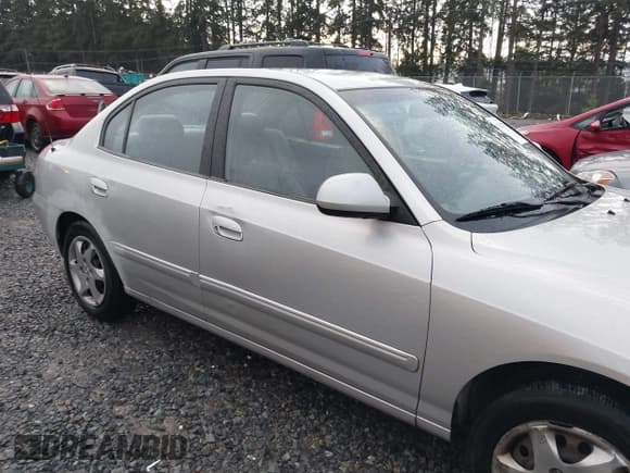 ✅ 2006 Hyundai Elantra GLS • VIN: KMHDN46D36U371607 • Lot: 41249741. Wystawiony na IAAI z przebiegiem 141 914 mil. Bezpłatny archiwum sprzedaży aukcyjnych z USA i szczegółowy raport historii pojazdu na DreamBid. Zdjęcie 13.