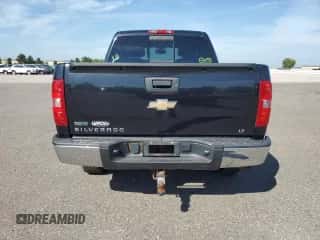 2010 Chevrolet Silverado 1500 LT z VIN 3GCRKSE38AG188490, wystawiony jako Copart lot #81425135 z przebiegiem 241 347 mil mil oraz Szkoda całkowita • Salvage title. Historia ofert i sprzedaży dostępna na DreamBid. Obrazek 6.