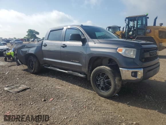 ✅ 2016 Toyota Tundra SR5 • VIN: 5TFEM5F1XGX102253 • Лот: 55295405. Опубликован ранее на Copart с пробегом 129 468 миль. Бесплатный доступ к архиву аукционных продаж из США и подробный отчёт об истории автомобиля на DreamBid. Изображение 4.