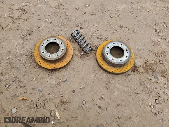 ✅ 2015 Chevrolet Silverado 2500HD LT • VIN: 1GC1KVEGXFF133243 • Lot: 93625235. Listed on Copart with 201,769 mi. Free auction sales archive from the USA and detailed vehicle history report at DreamBid. Image 12.