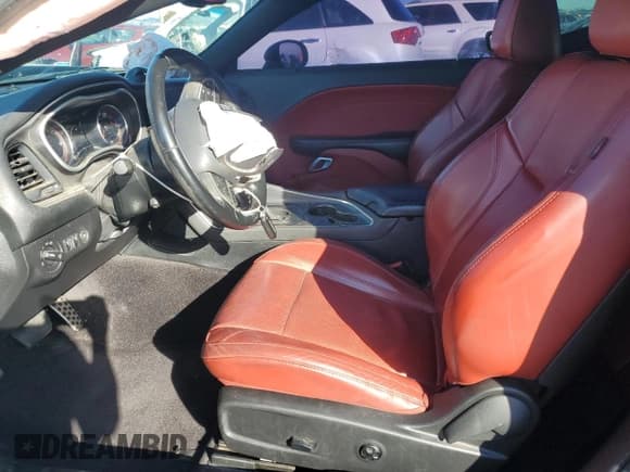 ✅ 2018 Dodge Challenger SXT Plus • VIN: 2C3CDZAG6JH155462 • Lot: 82759305. Listed on Copart with 117,427 mi. Free auction sales archive from the USA and detailed vehicle history report at DreamBid. Image 7.