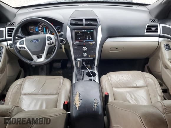 ✅ 2014 Ford Explorer XLT • VIN: 1FM5K7D89EGA89344 • Lot: 86292345. Listed on Copart with 252,320 mi. Free auction sales archive from the USA and detailed vehicle history report at DreamBid. Image 8.