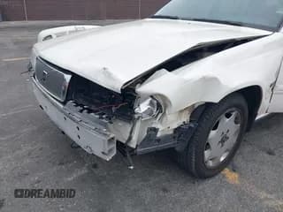 ✅ 1996 Volvo 960 • VIN: YV1KS9607T1077603 • Lot: 42987424. Wystawiony na IAAI z przebiegiem 89 977 mil. Bezpłatny archiwum sprzedaży aukcyjnych z USA i szczegółowy raport historii pojazdu na DreamBid. Zdjęcie 6.