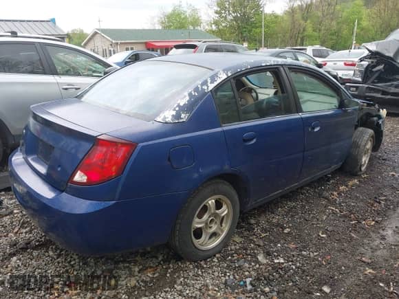 2004 Saturn ION ION 2 z VIN 1G8AJ52F74Z107879, wystawiony jako IAAI lot #42153381 z przebiegiem Nie podano mil oraz . Historia ofert i sprzedaży dostępna na DreamBid. Obrazek 4.