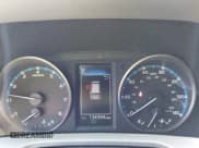 ✅ 2018 Toyota RAV4 XLE • VIN: 2T3WFREVXJW412618 • Lot: 43696429. Listed on IAAI with 134,394 mi. Free auction sales archive from the USA and detailed vehicle history report at DreamBid. Image 7.