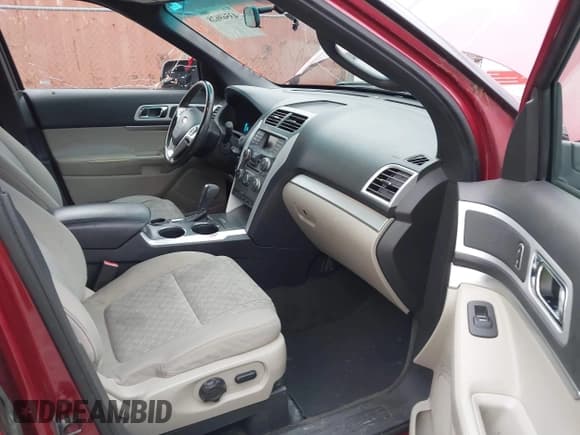 ✅ 2013 Ford Explorer XLT • VIN: 1FM5K7D86DGA25048 • Lot: 43569628. Wystawiony na IAAI z przebiegiem 198 116 mil. Bezpłatny archiwum sprzedaży aukcyjnych z USA i szczegółowy raport historii pojazdu na DreamBid. Zdjęcie 5.